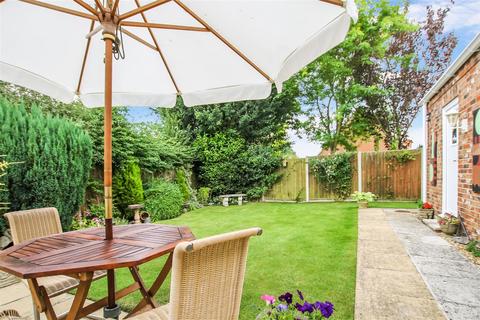 9 Chestnut Close, Digby, Lincoln, LN4 3LP