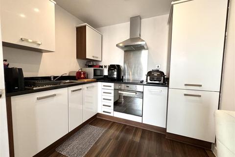 2 bedroom apartment for sale, Gateway Plaza, Sackville Street, Barnsley