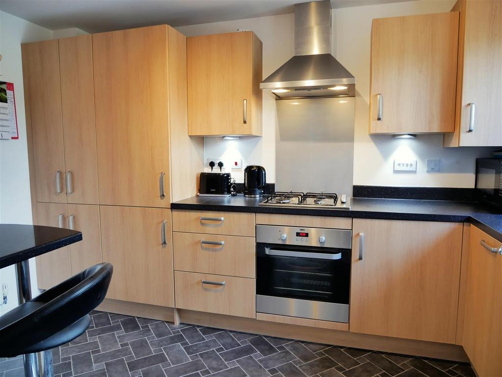 Kitchen breakfast room