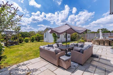 4 bedroom detached house for sale, Herb Farm Granaries, London Road