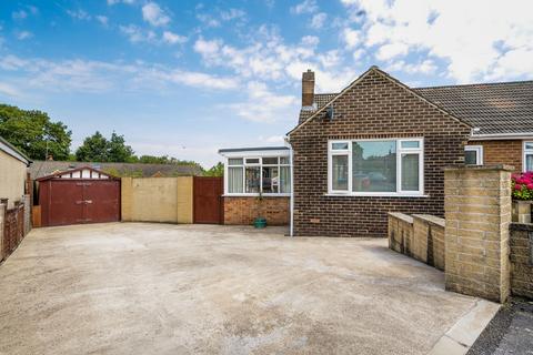 2 bedroom semi-detached bungalow for sale, Sandhill Close, Harrogate, HG1