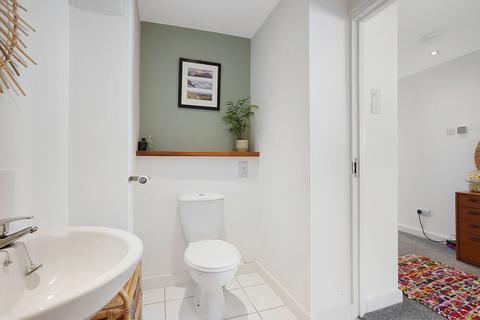 6 Castle Bay, Sandgate, Folkestone, CT20 3DU