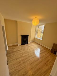 2 bedroom flat to rent, Brighton Road, South Croydon CR2