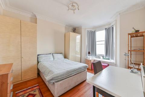 137 Lansdowne Way, London, SW8 2NP
