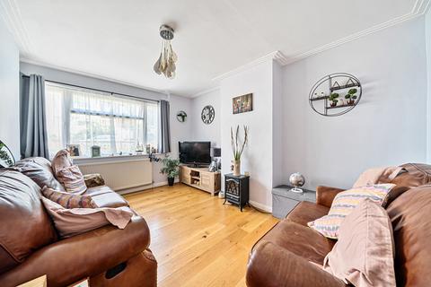 3 bedroom semi-detached house for sale, Bassetts Way, Orpington