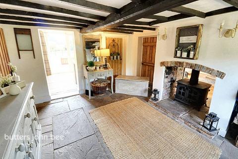 4 bedroom cottage for sale, Ainsworth Lane, Northwich