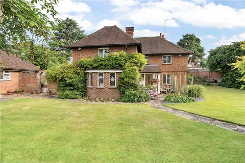 5 bedroom detached house for sale, Baconsmead, Denham Village, Buckinghamshire