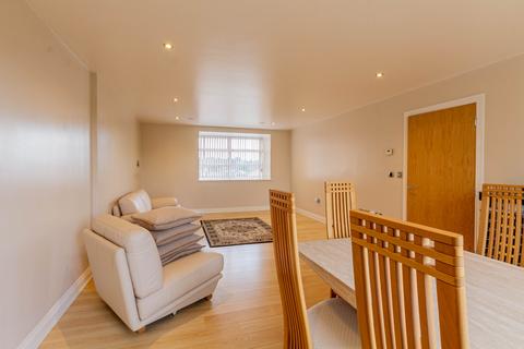 2 bedroom penthouse for sale, Callow Court, Chelmsford, CM2