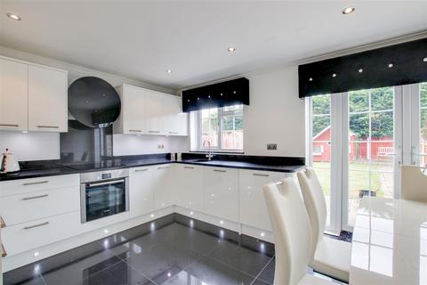 55 Westmeade Close Rosedale, Cheshunt, Waltham Cross, EN7 6JR