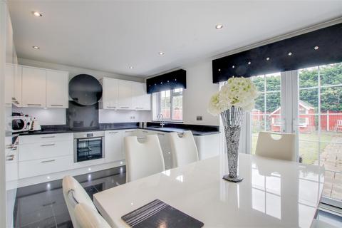 55 Westmeade Close Rosedale, Cheshunt, Waltham Cross, EN7 6JR