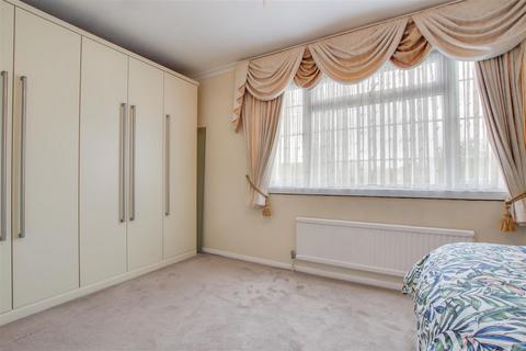 55 Westmeade Close Rosedale, Cheshunt, Waltham Cross, EN7 6JR