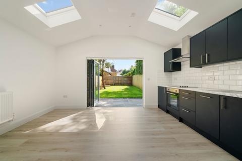 9 Aston Road, Claygate, Esher, KT10 0RR