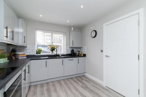 16 Brooke Close, Margate, CT9 5FQ