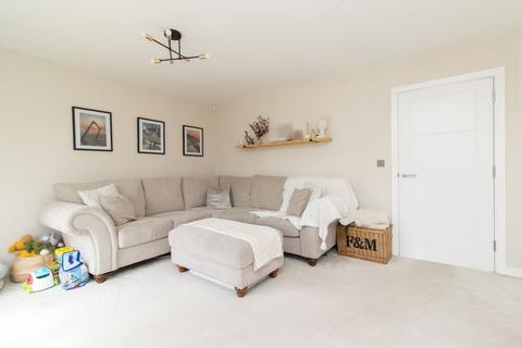 16 Brooke Close, Margate, CT9 5FQ