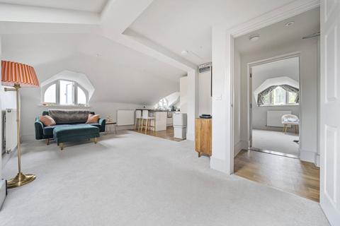 108 Uplands Road, Guildford, GU1 2RN