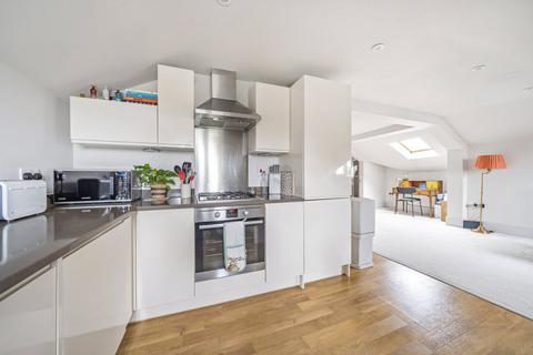 108 Uplands Road, Guildford, GU1 2RN
