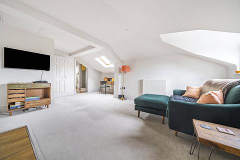 108 Uplands Road, Guildford, GU1 2RN