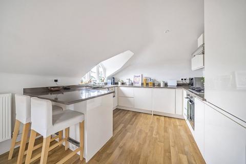 108 Uplands Road, Guildford, GU1 2RN