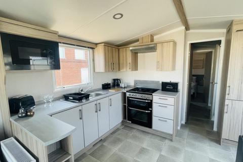 2 bedroom static caravan for sale, Golden Beach Caravan Park