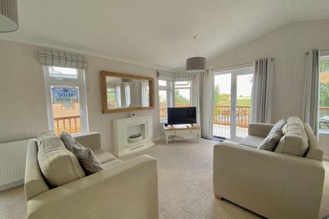 2 bedroom lodge for sale, Badgers Retreat Holiday Park