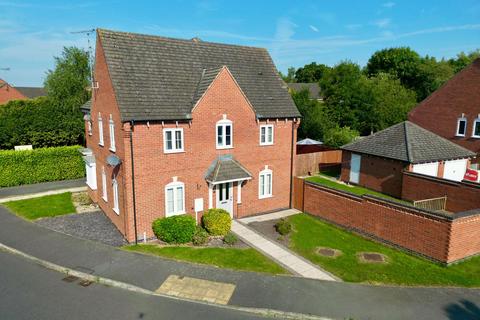 3 bedroom semi-detached house for sale, Glamorgan Way, Swadlincote DE11