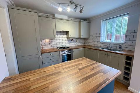 3 bedroom semi-detached house for sale, Glamorgan Way, Swadlincote DE11