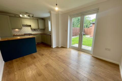 3 bedroom semi-detached house for sale, Glamorgan Way, Swadlincote DE11