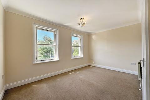 3 bedroom end of terrace house for sale, River Road, Littlehampton, West Sussex