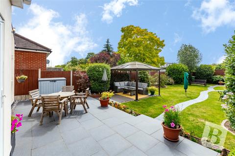 45 Kent Drive, Hornchurch, RM12 6TD