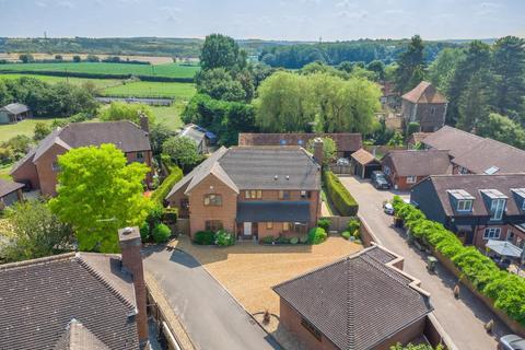 5 bedroom detached house for sale, Stanbridge Road, Tilsworth, Leighton Buzzard