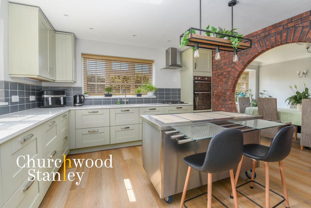 Kitchen / breakfast room