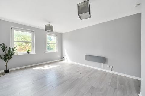 2 bedroom flat for sale, Bishopstoke Road, Hampshire SO50