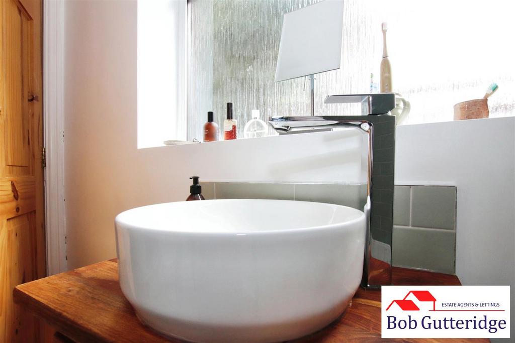 Ground floor bathroom
