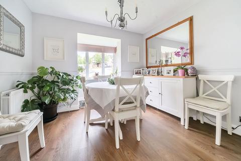 64 Heritage Park, Basingstoke, RG22 4XT