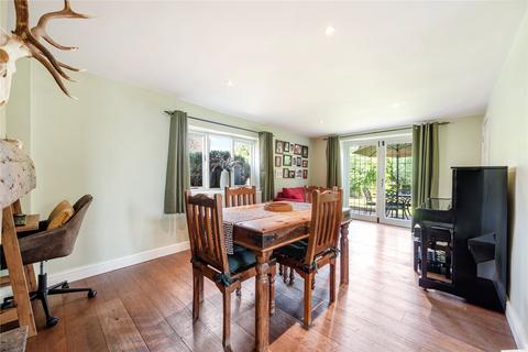 46 Almshouse Lane, Newmillerdam, Wakefield, WF2 7ST