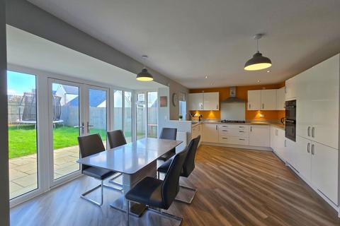 45 Carpenter Way, Tavistock, PL19 0FL