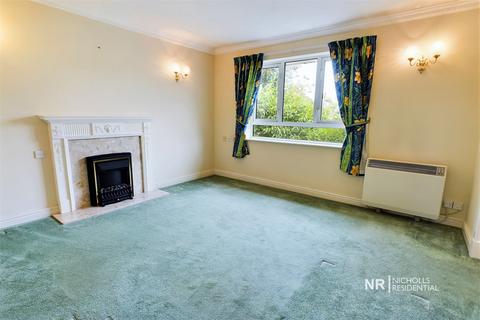 1 bedroom flat for sale, Clayton Road, Chessington, Surrey. KT9