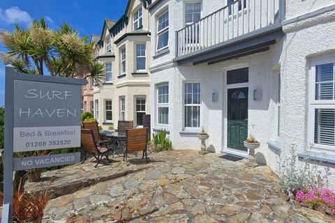 Guest house for sale, 31 Downs View, Bude EX23