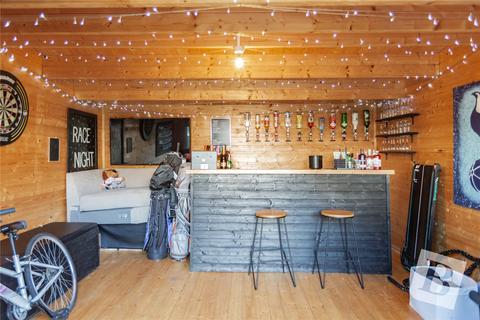 96 Cecil Avenue, Hornchurch, RM11 2NB