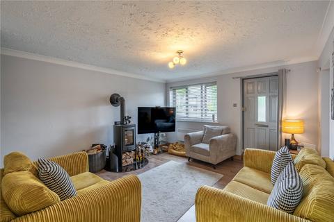 6 Mirfield Close, Pendeford, Wolverhampton, WV9 5RW