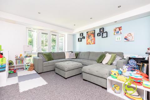 2 bedroom flat for sale, Branksome Wood Road, Bournemouth BH4