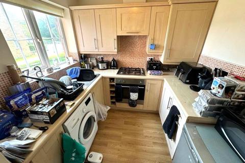 2 bedroom flat for sale, Royal Drive Preston PR2 3AF