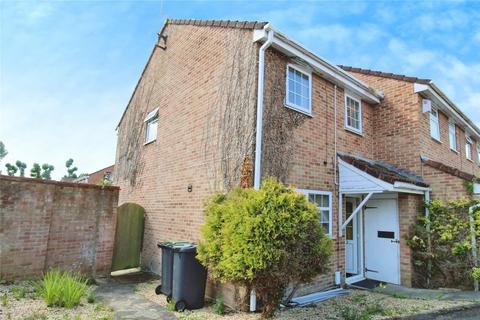 3 bedroom semi-detached house to rent, Anvil Close, Hampshire PO7