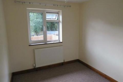 3 bedroom terraced house to rent, Telford Avenue, Stevenage SG2