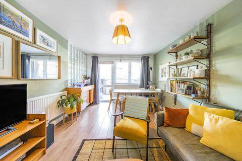 60 Clifton Way, London, SE15 2LG