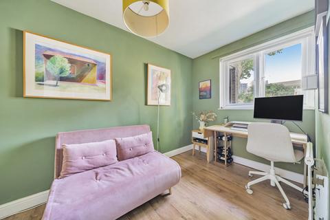 60 Clifton Way, London, SE15 2LG