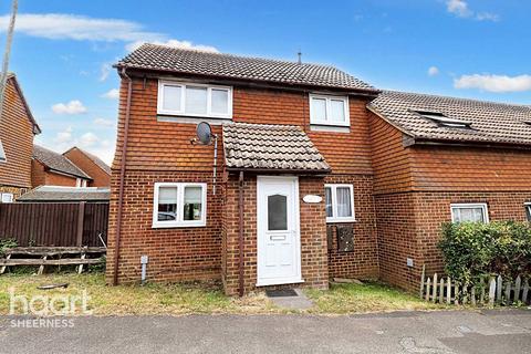 2 bedroom end of terrace house for sale, Lovell Road, Minster