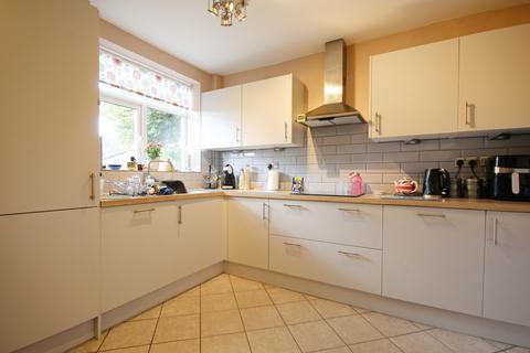 8 Hazel Drive, Weaverham, Northwich, CW8 3EA