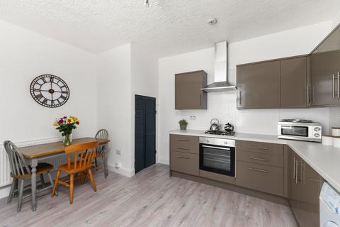 2 bedroom flat for sale, Glasgow Road, Bathgate EH48