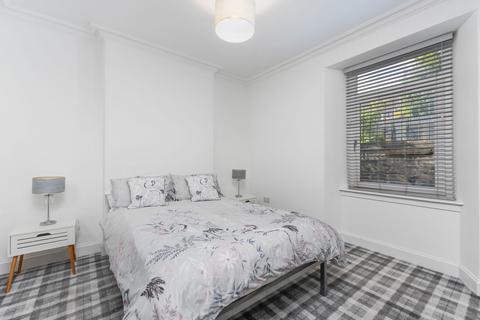 2 bedroom flat for sale, Glasgow Road, Bathgate EH48